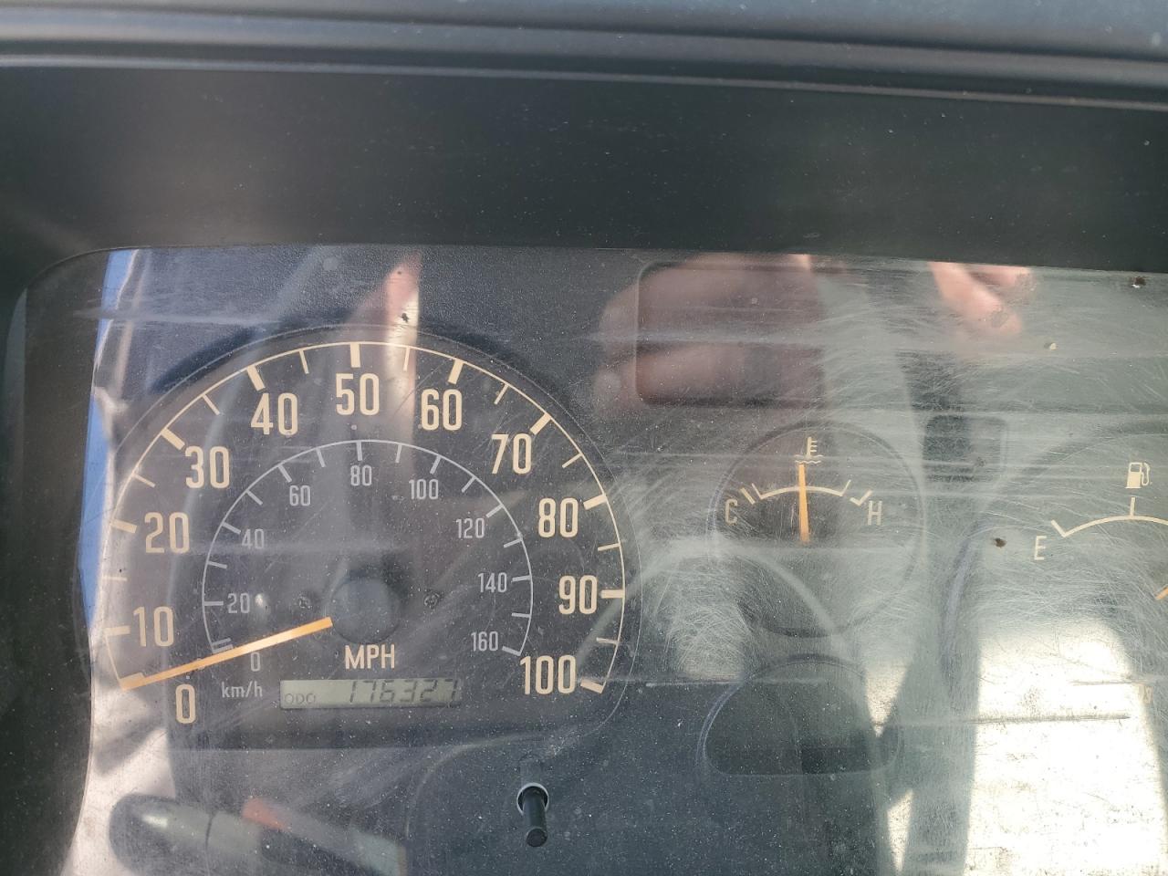 GMC W-series W35042 Image 9