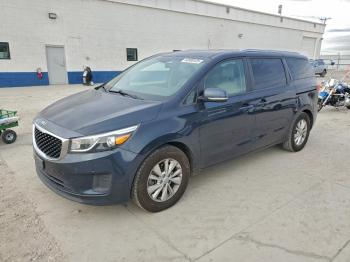  Salvage Kia Sedona