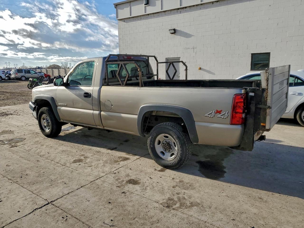 Chevrolet Silverado K2500 Heavy Duty Image 6