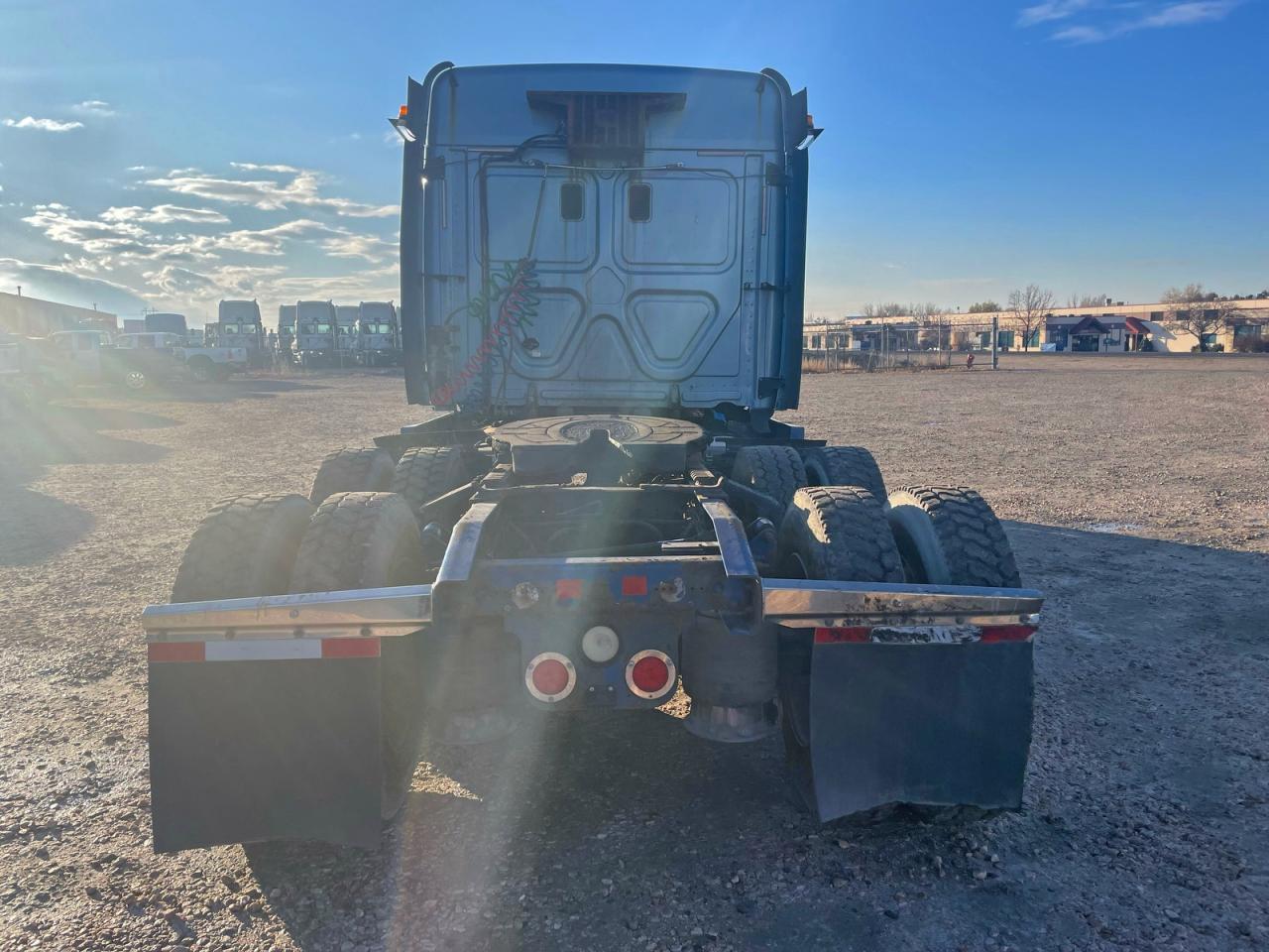 Freightliner Cascadia 1 Image 12