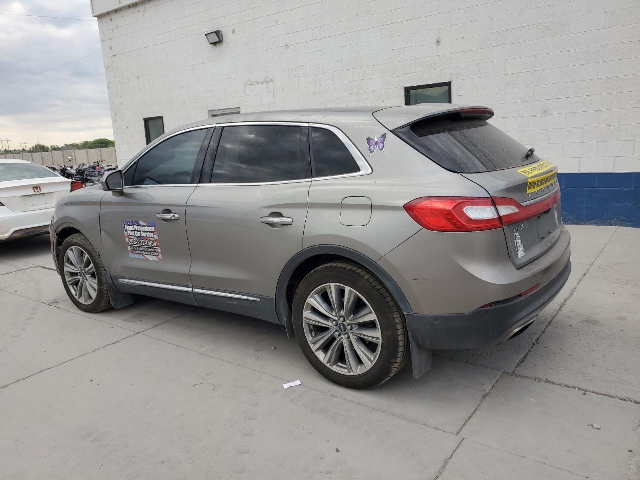 Lincoln MKX Reserve Image 3