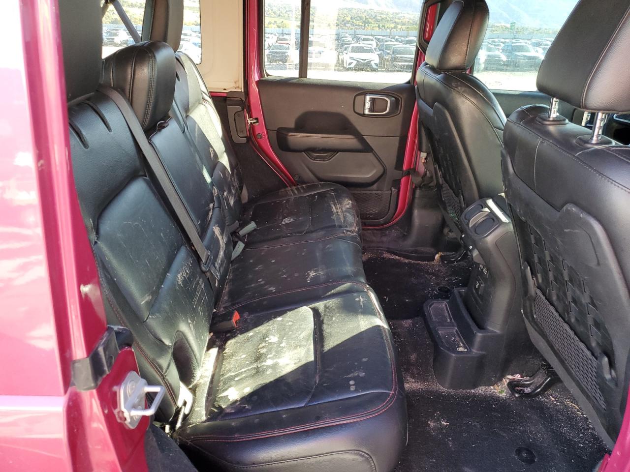 Jeep Wrangler Rubicon Image 12