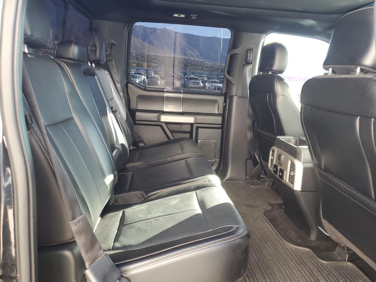 Ford F-150 Supercrew Image 4