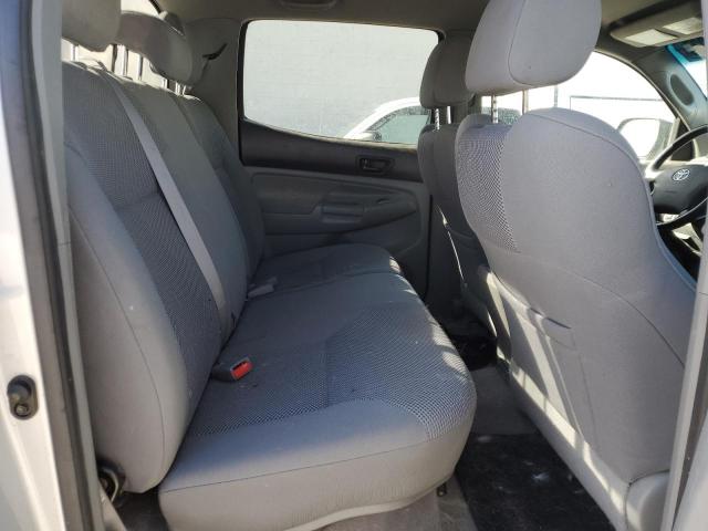 Toyota Tacoma Double Cab Image 8