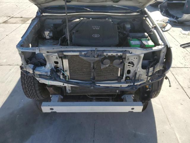 Toyota Tacoma Double Cab Image 6