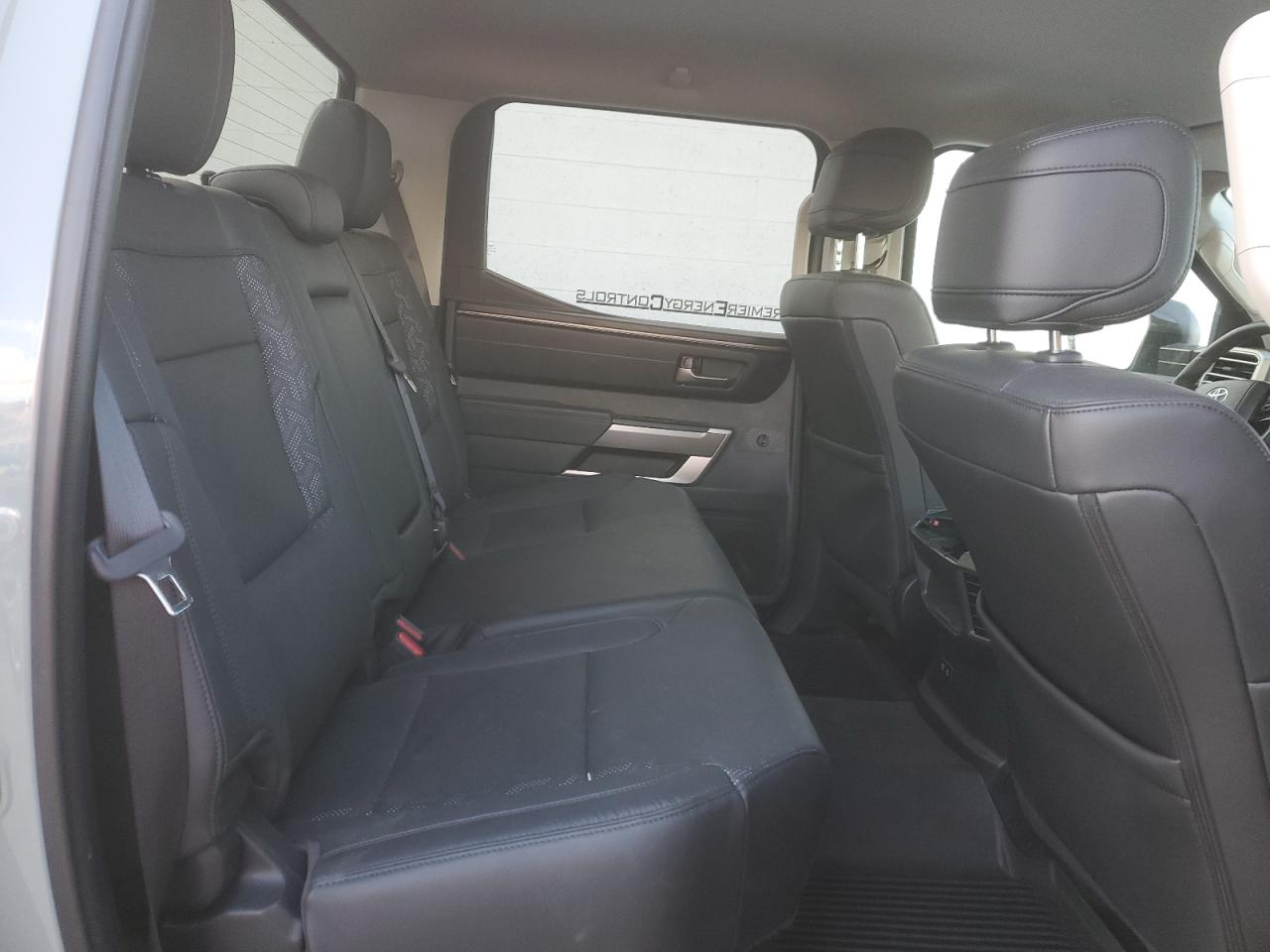 Toyota Tundra Crewmax Sr5 Image 13