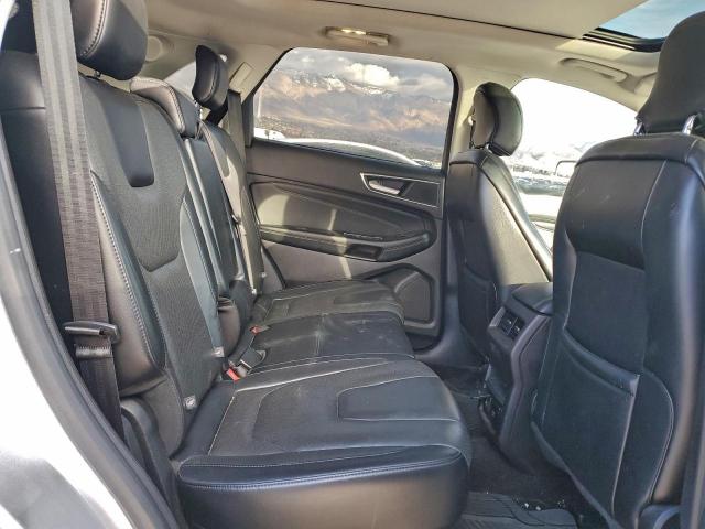 Ford Edge Titanium Image 11