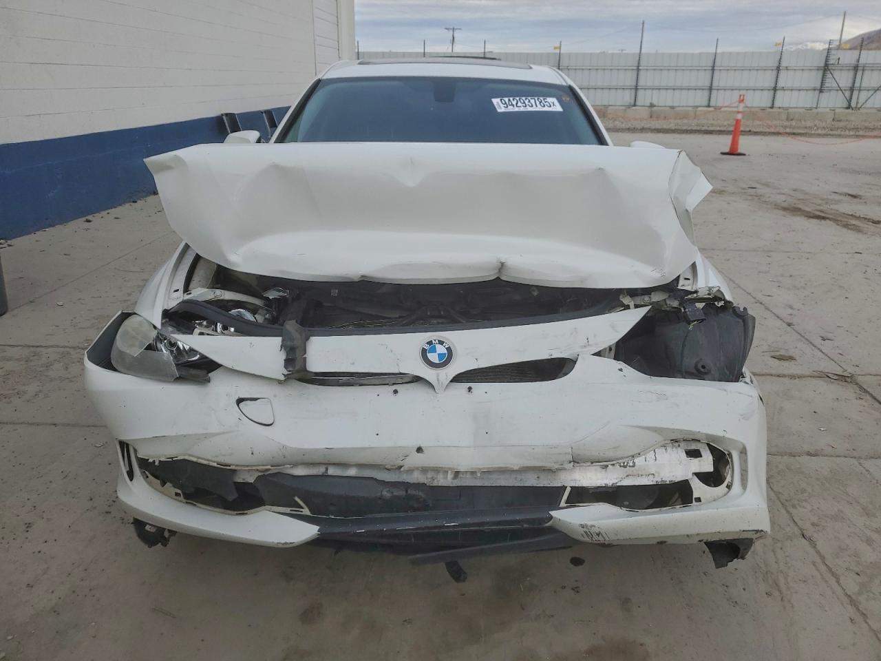 BMW 3 Series Xi Image 6