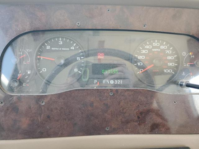 Ford F-550 Super Duty Stripped Chassis Image 4