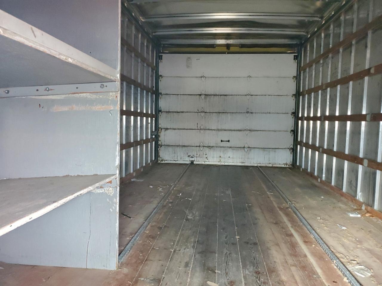 Chevrolet Express Image 9