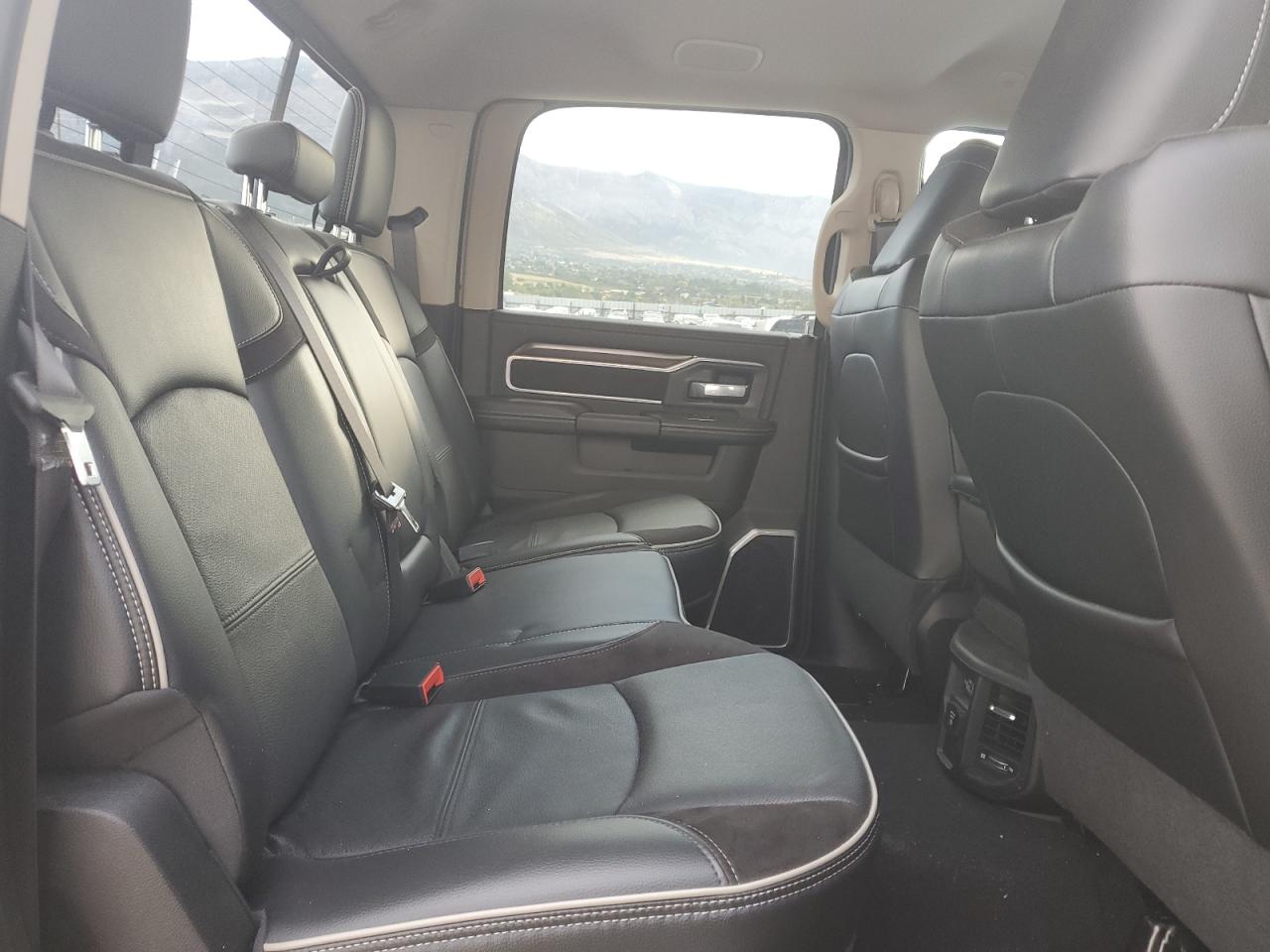 Ram 2500 Laramie Image 10