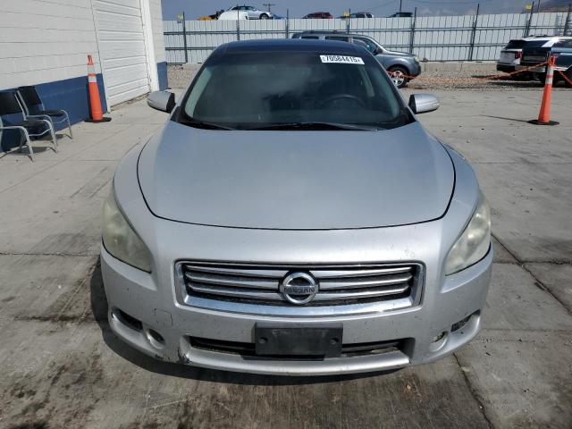 Nissan Maxima S Image 4