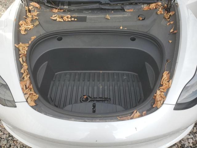 Tesla Model 3 Image 9