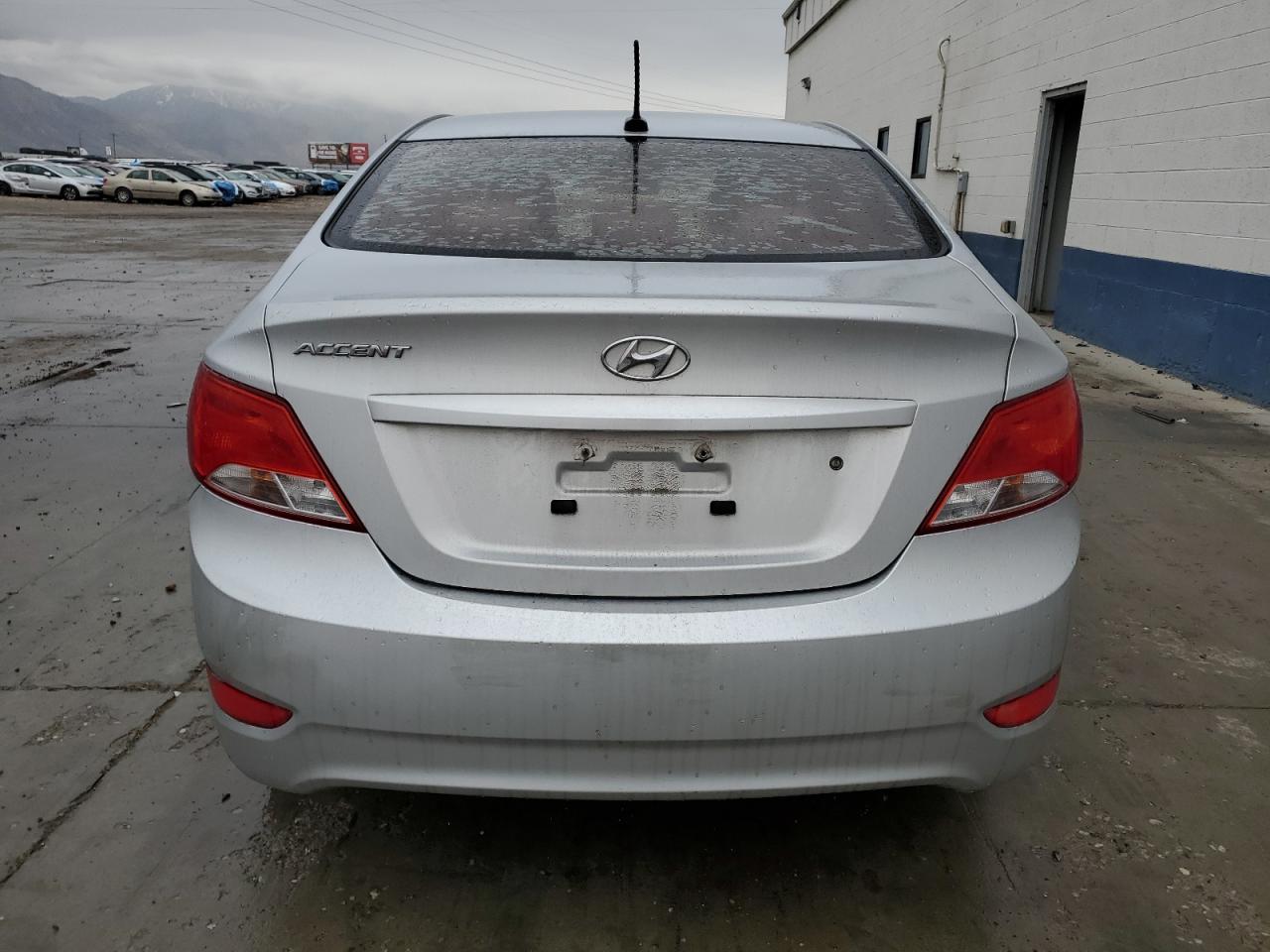 Hyundai ACCENT Gls Image 5