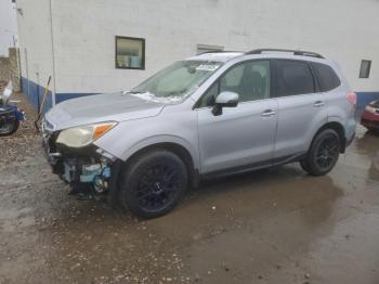  Salvage Subaru Forester