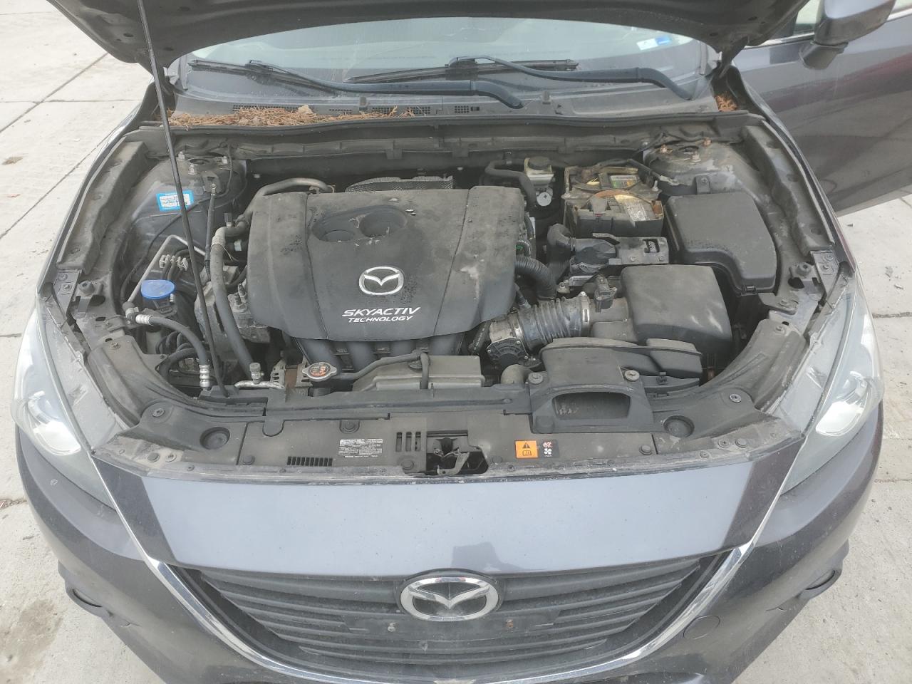 Mazda 3 Touring Image 2
