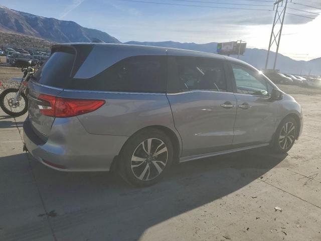 Honda Odyssey Touring Image 2