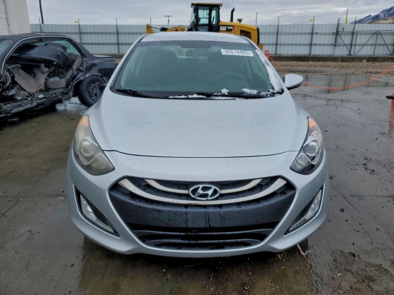 Hyundai ELANTRA Image 4