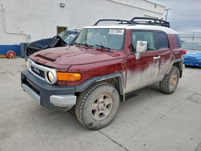  Salvage Toyota FJ Cruiser