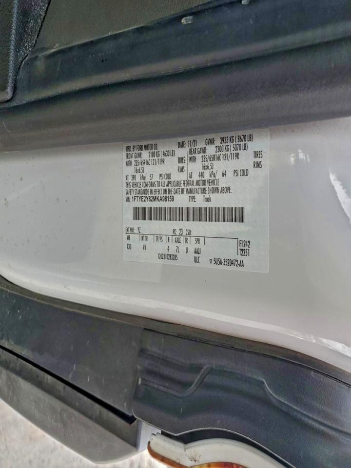 Ford Transit T-150 Image 9