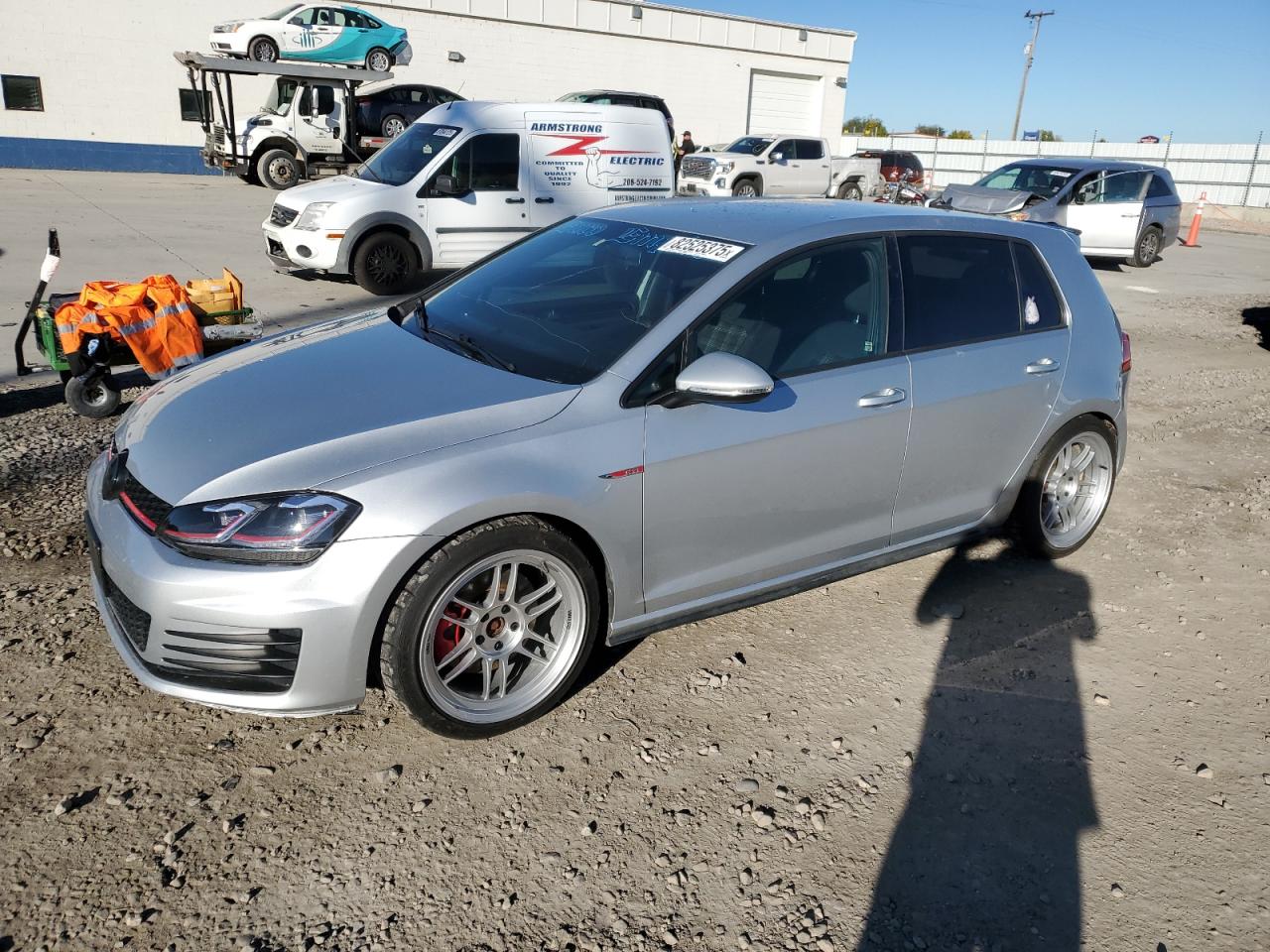 Volkswagen GTI Image 1