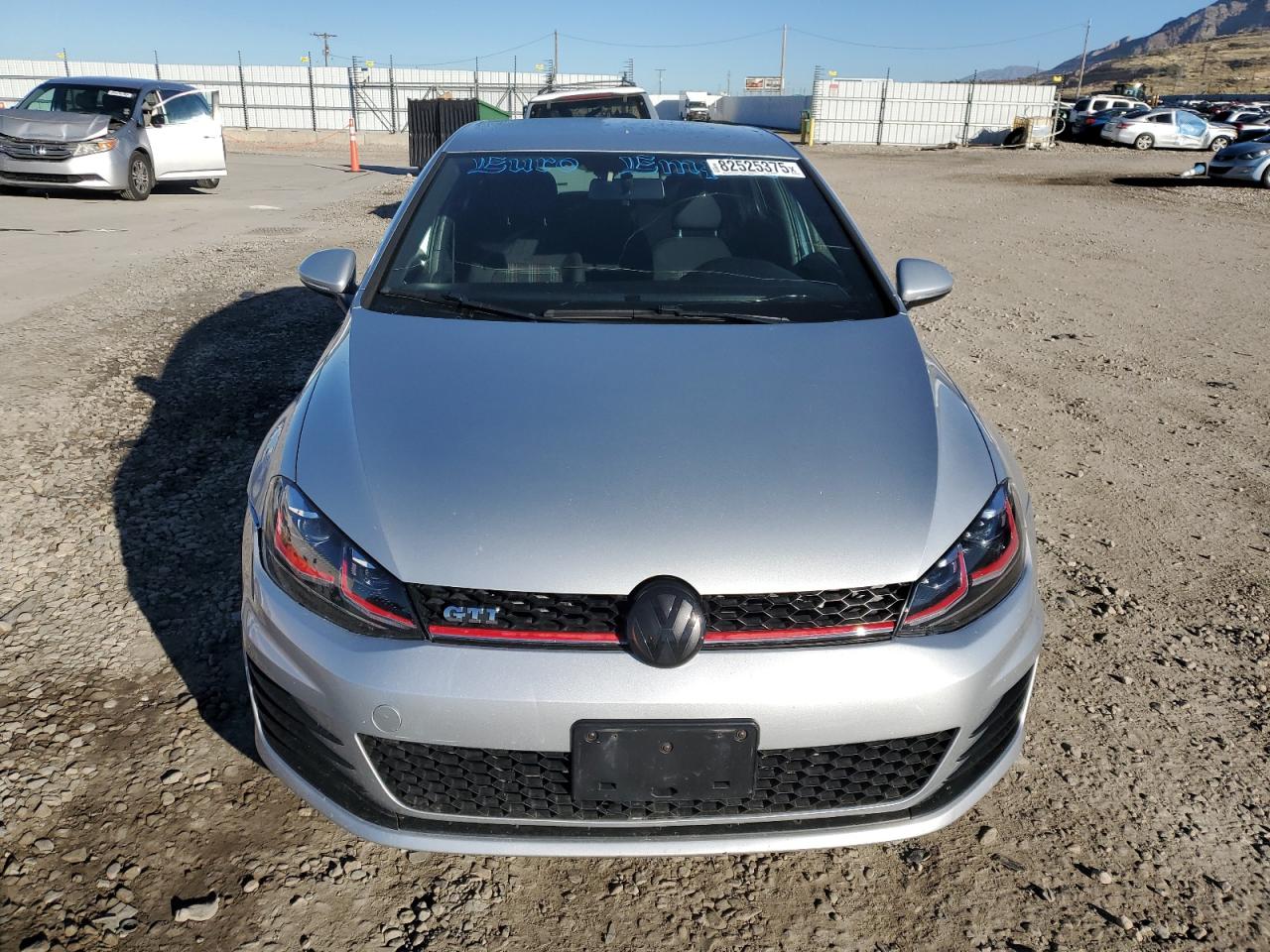 Volkswagen GTI Image 11