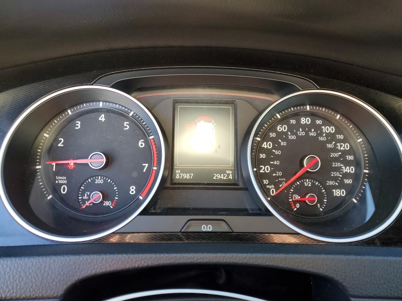 Volkswagen GTI Image 12