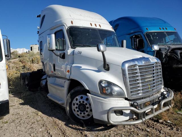  Salvage Freightliner Cascadia 1