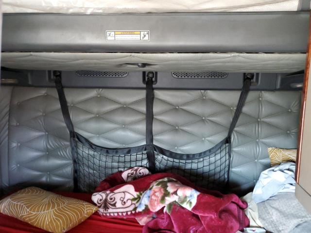 Freightliner Cascadia 1 Image 3