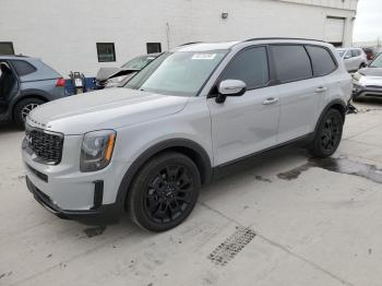  Salvage Kia Telluride