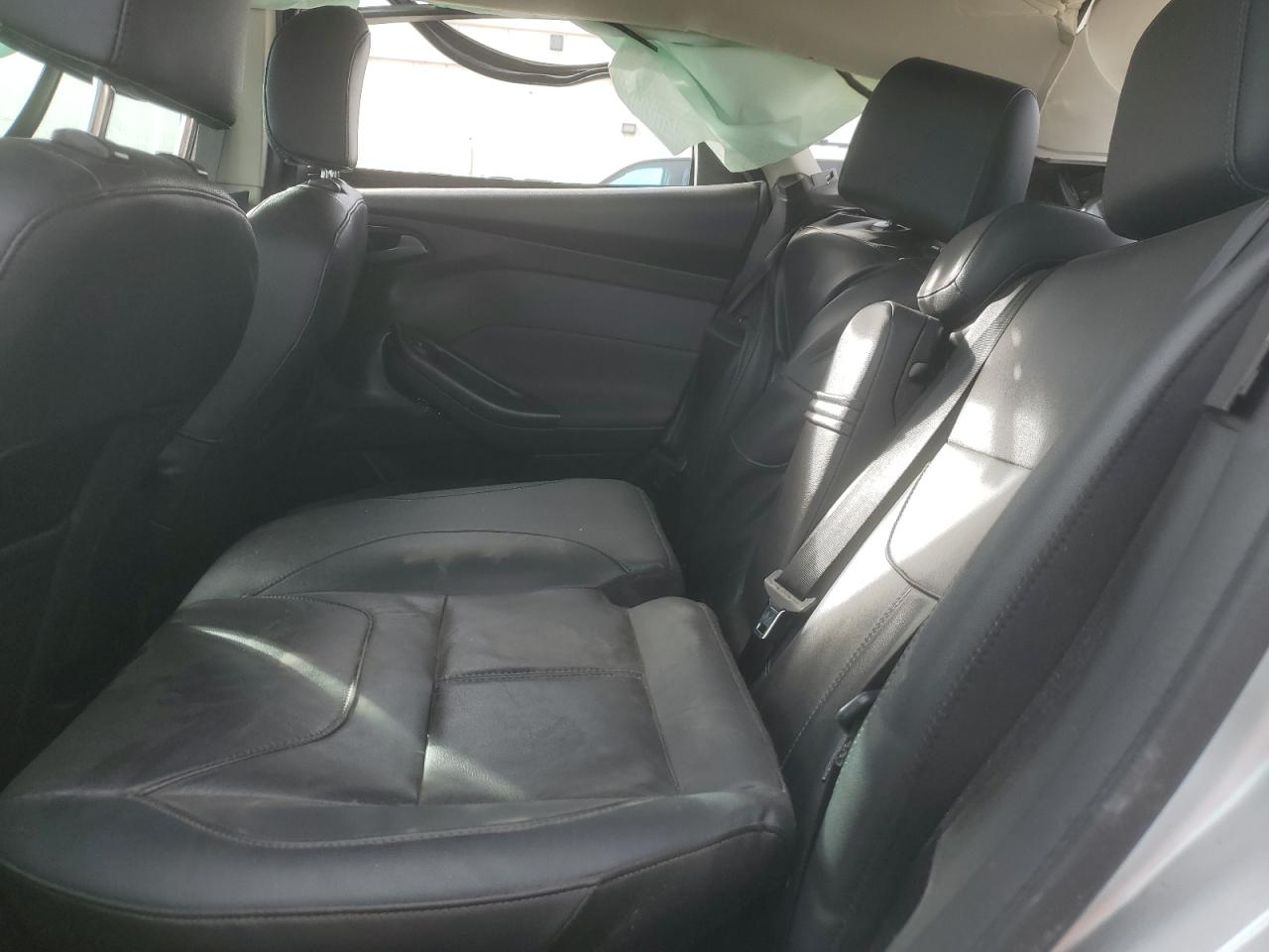 Ford Focus Se Image 6