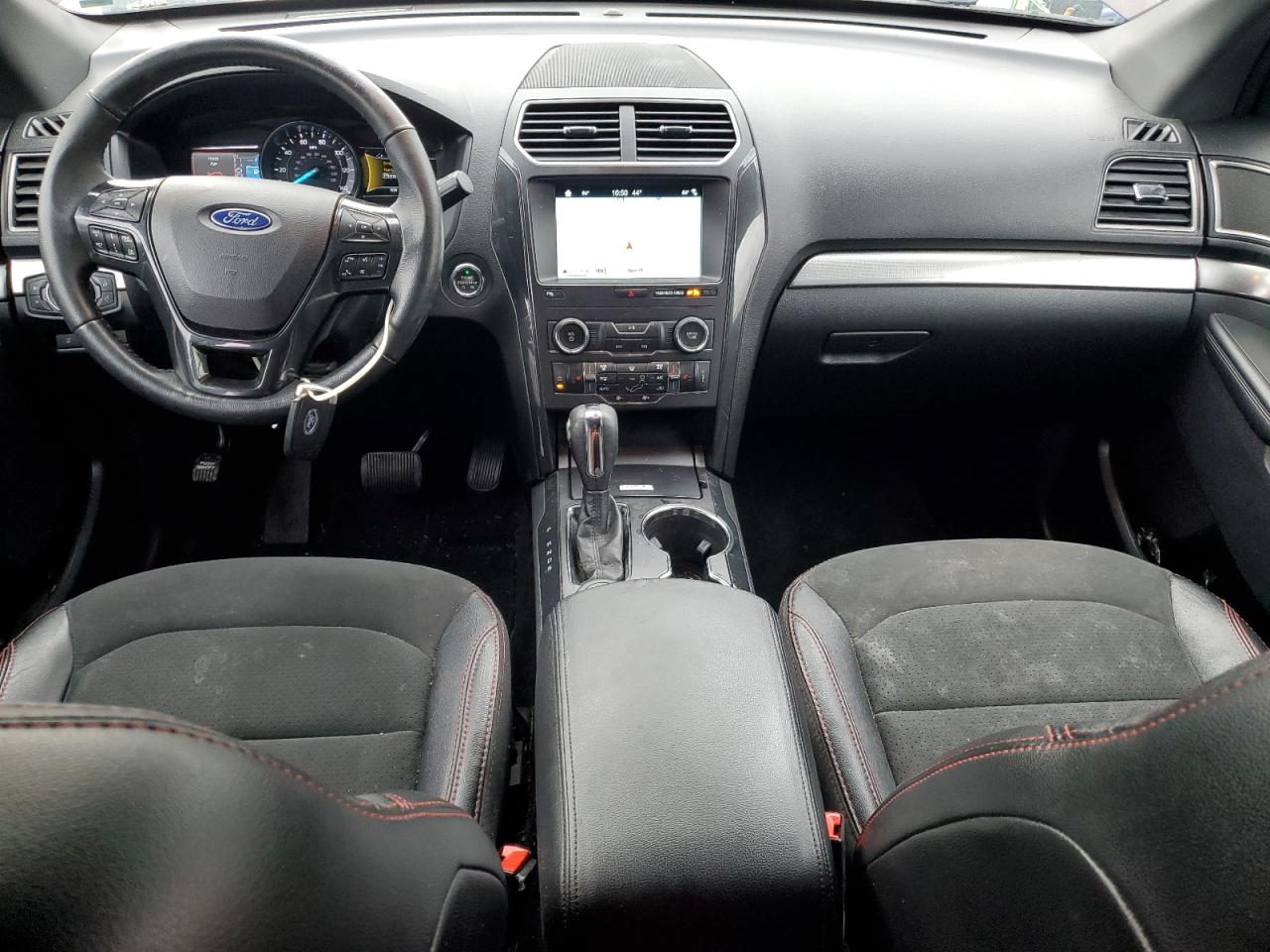 Ford Explorer Xlt Image 12