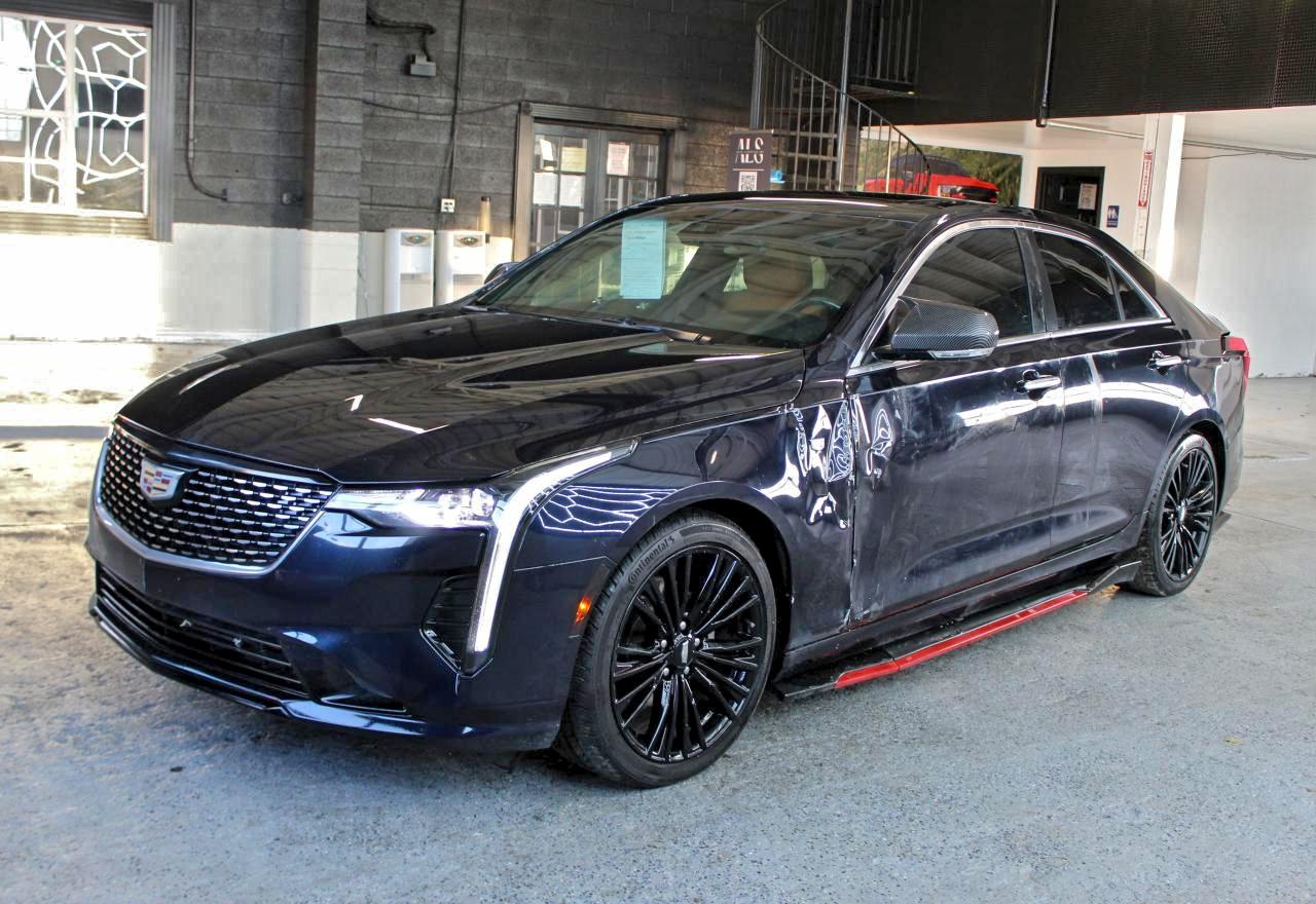 Cadillac CT4 Premium Luxury Image 3