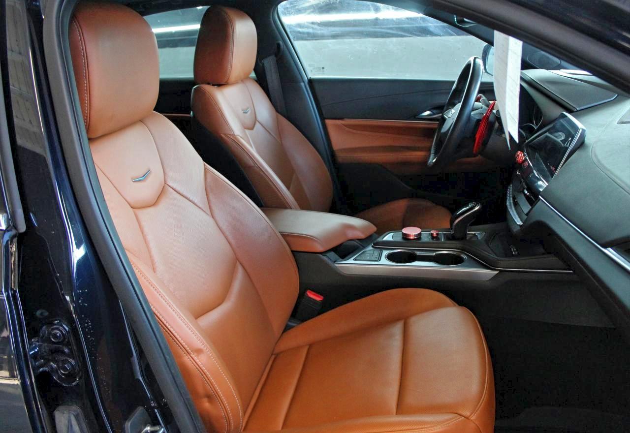 Cadillac CT4 Premium Luxury Image 5