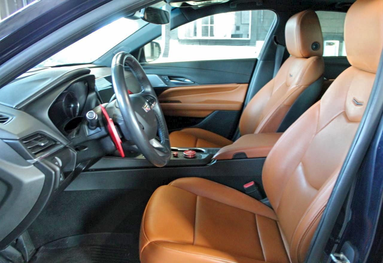 Cadillac CT4 Premium Luxury Image 8