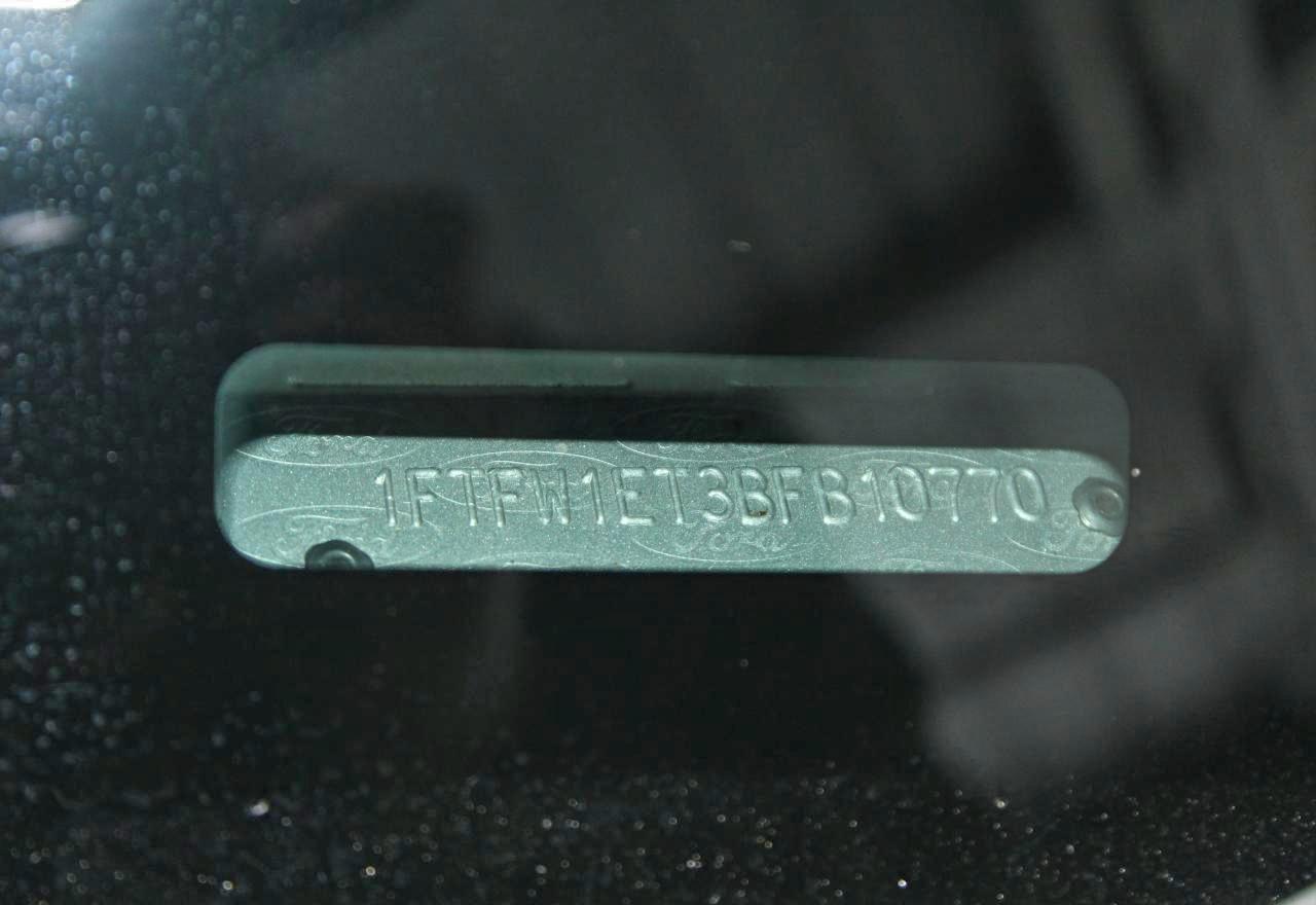 Ford F-150 Supercrew Image 8