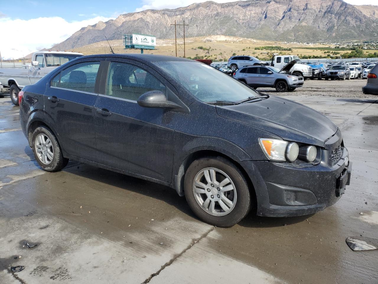 Chevrolet Sonic Lt Image 5