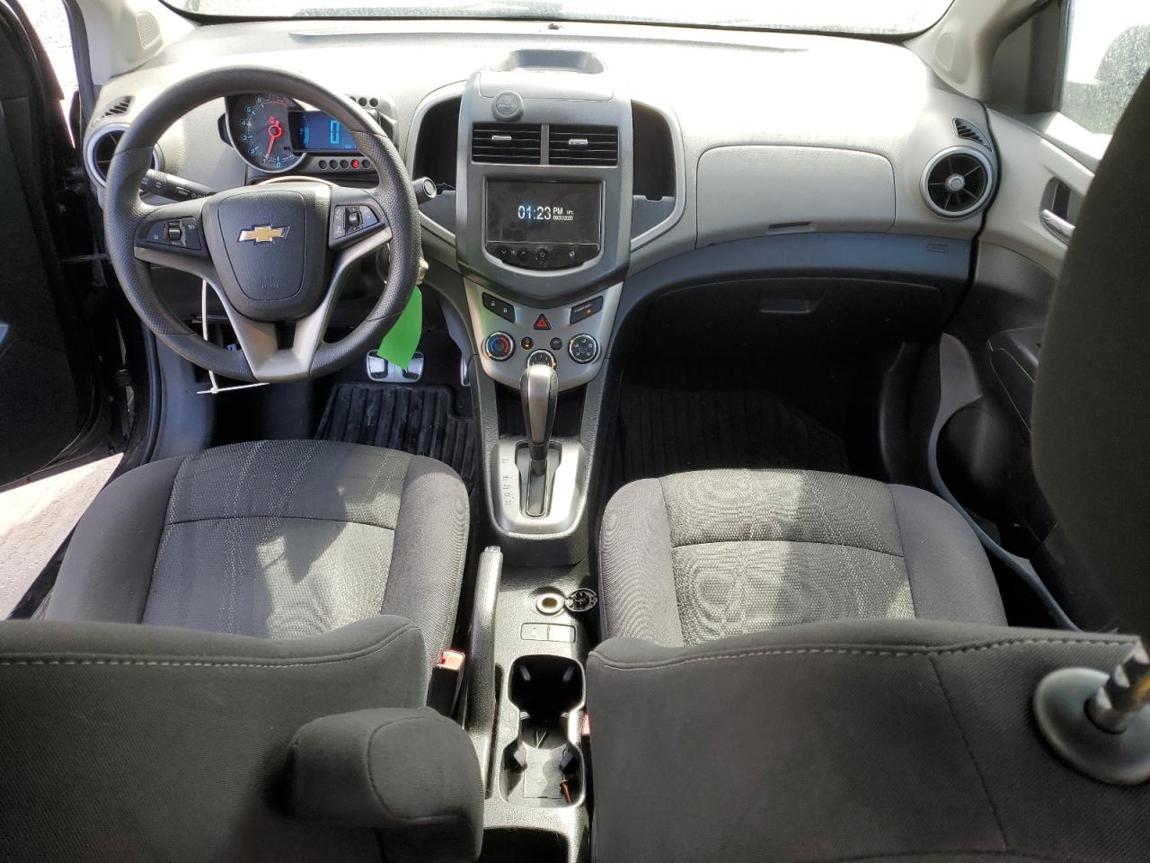Chevrolet Sonic Lt Image 8