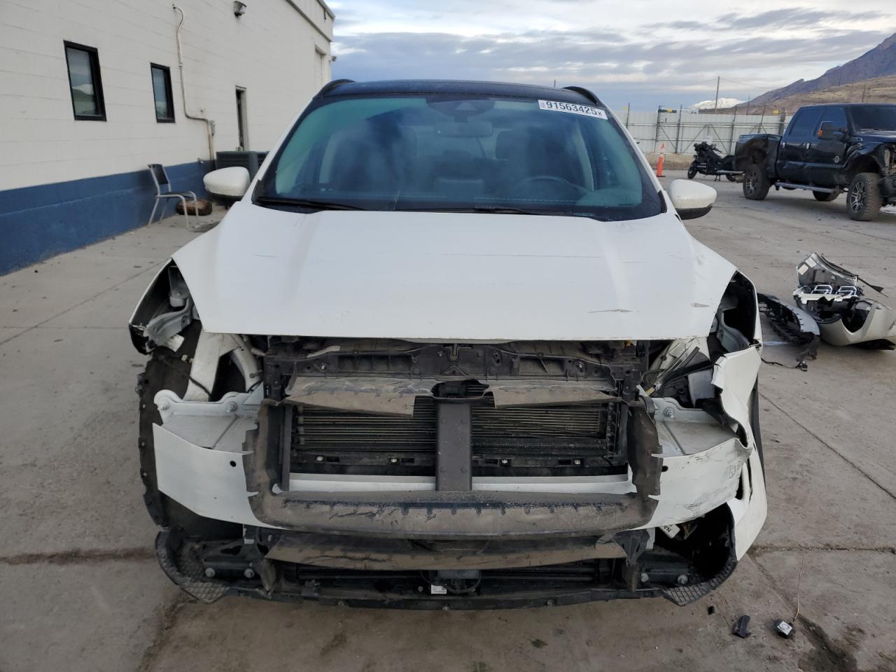 Ford Escape Titanium Image 6