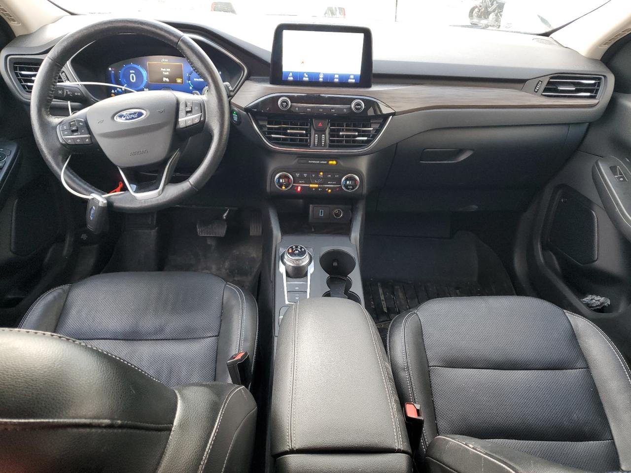 Ford Escape Titanium Image 12