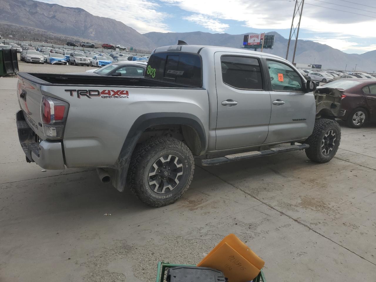 Toyota Tacoma Double Cab Image 4