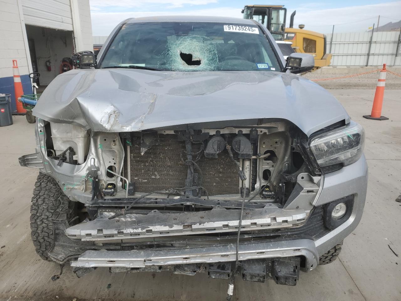 Toyota Tacoma Double Cab Image 12