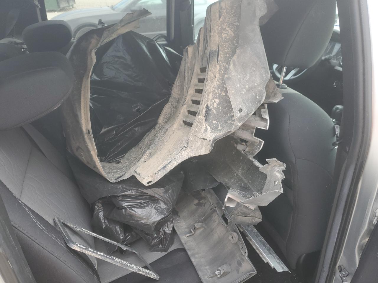 Toyota Tacoma Double Cab Image 11