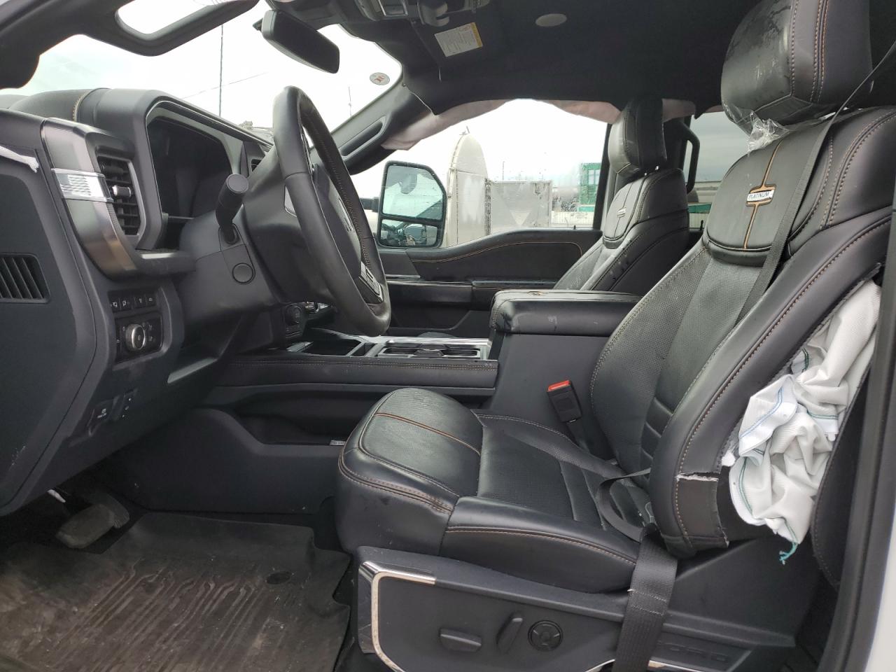 Ford F-350 Super Duty Image 5