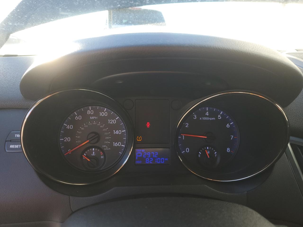 Hyundai Genesis 3.8l Image 12