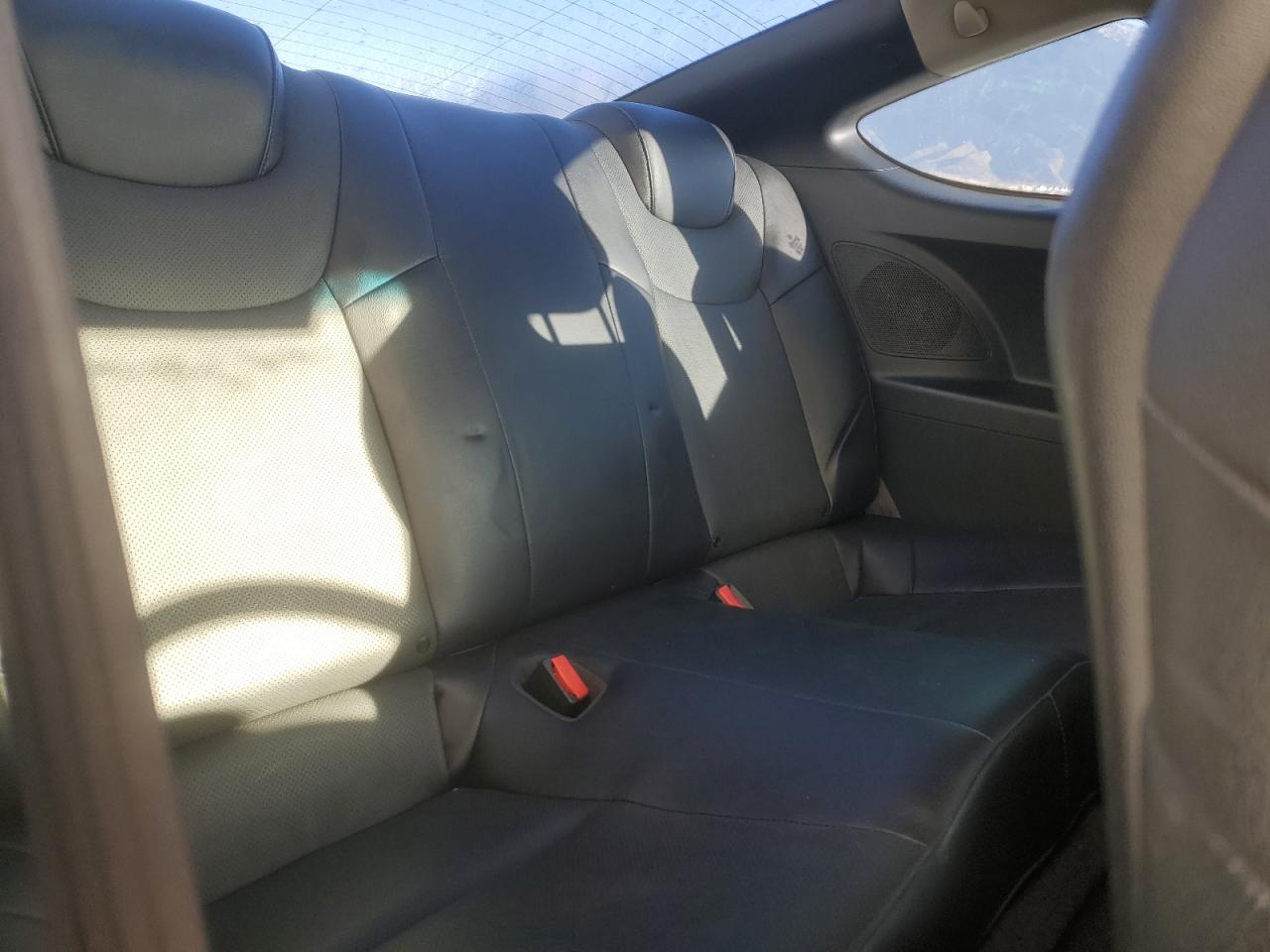 Hyundai Genesis 3.8l Image 10