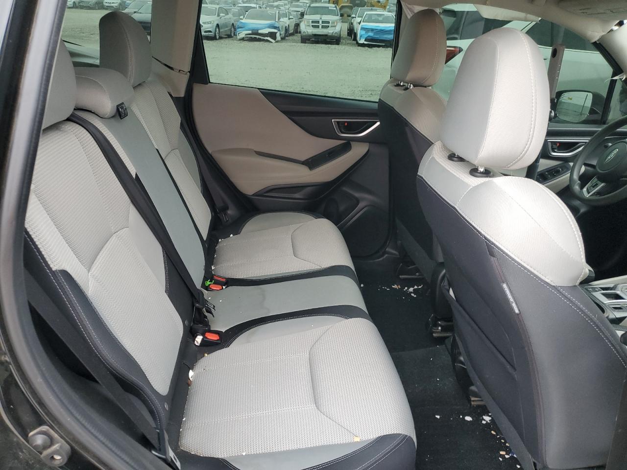 Subaru Forester Image 12