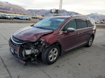  Salvage Chrysler Pacifica