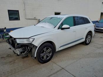  Salvage Audi Q7