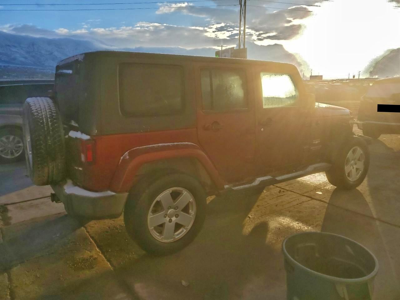 Jeep Wrangler Sahara Image 10